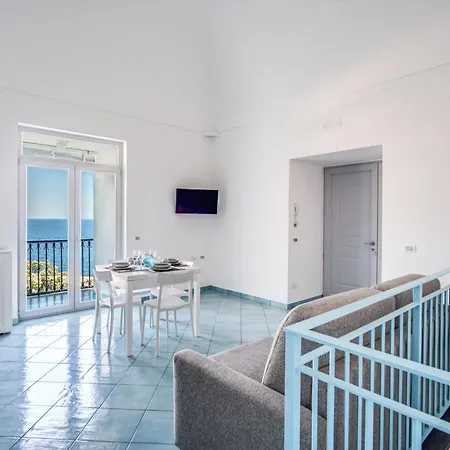 Gocce - Emerald Flat Massa Lubrense